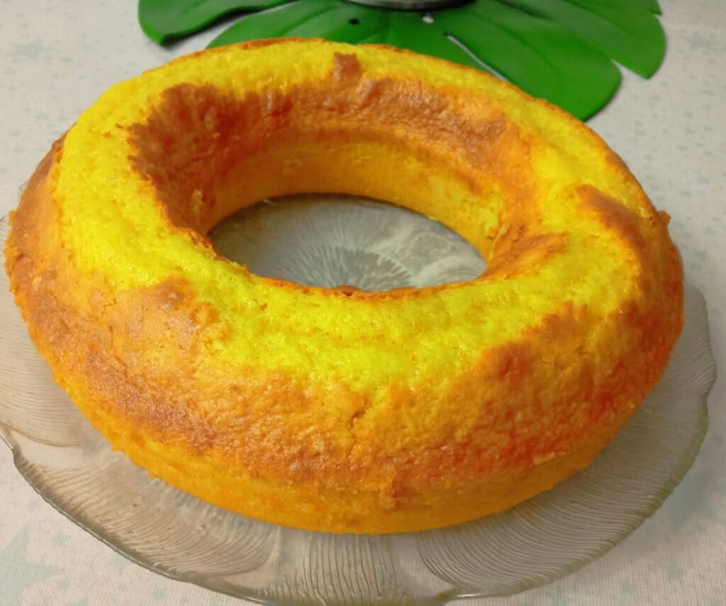 Bizcocho de Yogur Clásico Receta Fácil, Esponjosa y Deliciosa