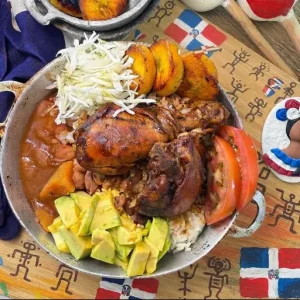 La Bandera Dominicana la receta del almuerzo típico
